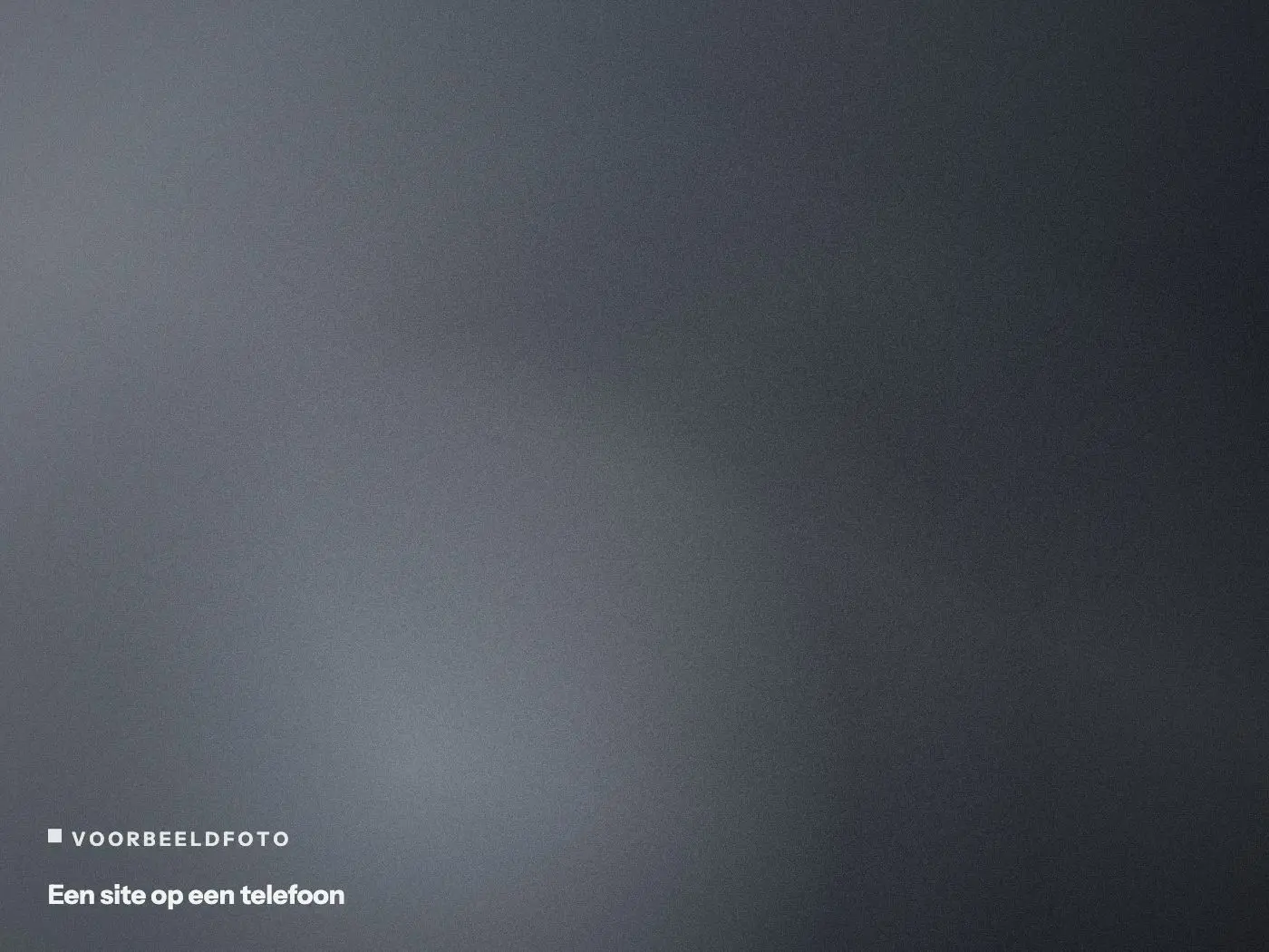 foto: een site op een telefoon, zonder banner